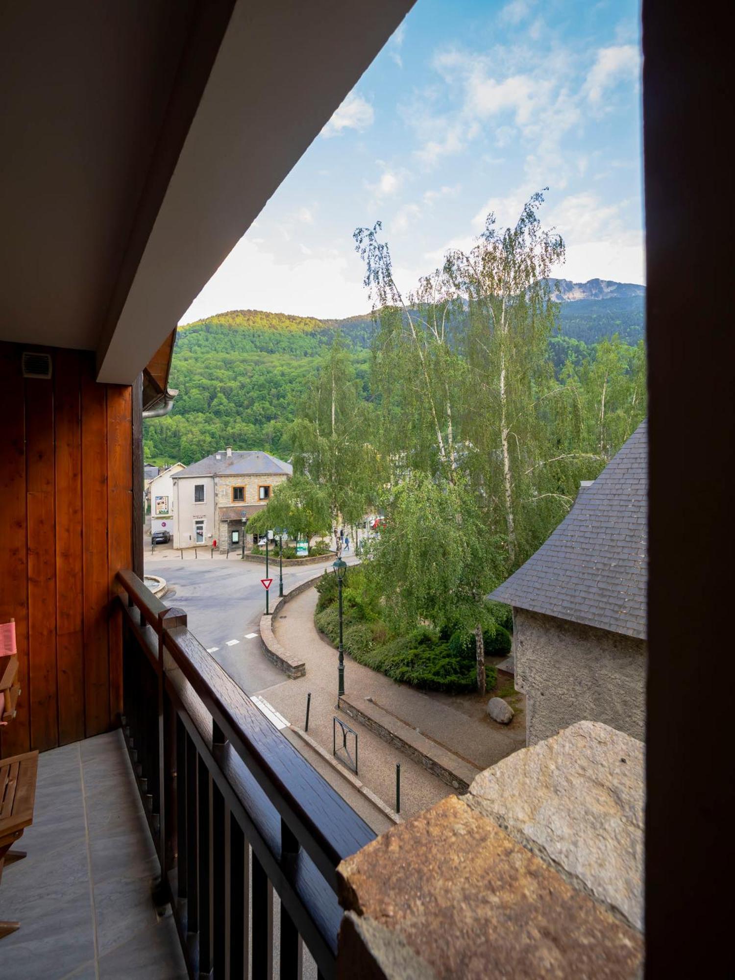 L'Appart De Lary Saint-Lary-Soulan Bagian luar foto